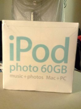 Apple Ipod 4th gen Classic 2nd Edition 60gb Photo - 2.jpg