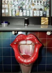 061102_urinal_vmed11a.widec.jpg