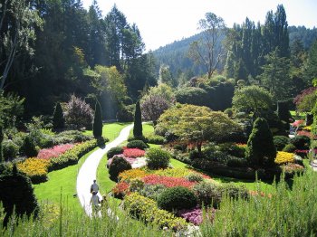 1280px-Butchart_gardens.JPG