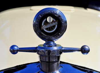 StudebakerHoodOrnament.jpg