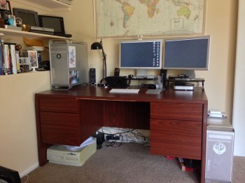 Desk.JPG