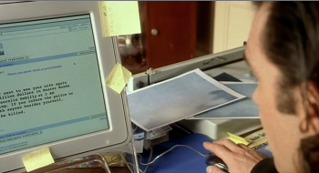 08 Banderas Using Apple Mouse.png