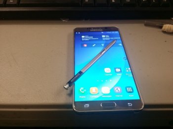 Galaxy Note 5 gold 64 gigs-l1600.jpg