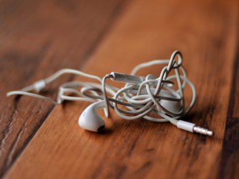 earpods.jpg