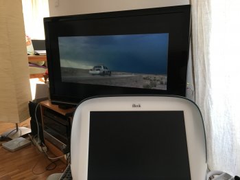 Clamshell DVD.JPG Clamshell DVD.JPG