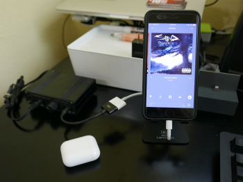 02 New iPhone Stand.png