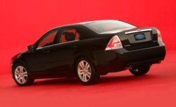 0501_445+2006_Ford_Fusion+Rear_Drivers_Side_View.jpg