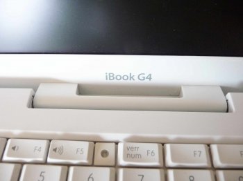 iBookG4hinge2.jpg