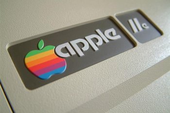 apple-ii-logo-01.jpg