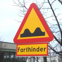 farthinder.jpg