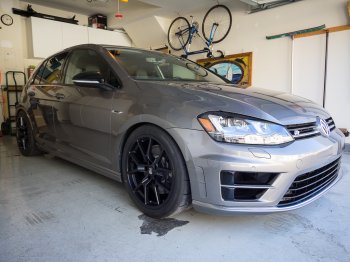 Golf R-6020005-20170602.jpg