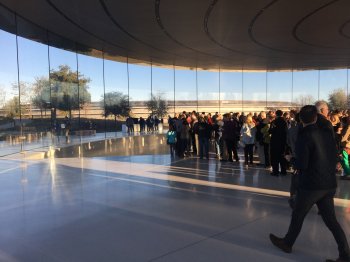 Apple - 1.jpg
