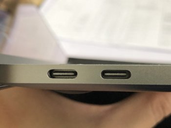 1070307104.jpg