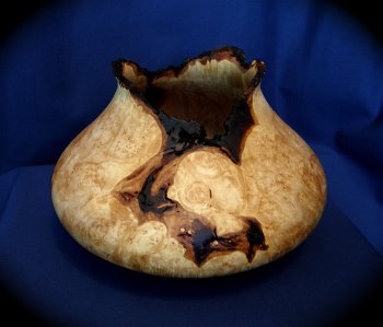 naturaledged_maple_burl_hollowform_71016.jpg