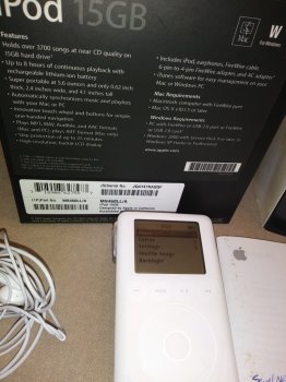 iPod w box back.jpg