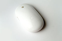 250px-Apple_Mighty_Mouse_Wireless_in_perspective.jpg