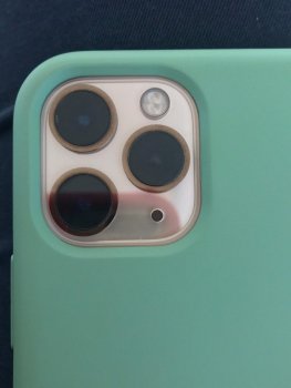 pic phone.jpg