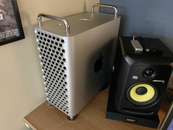 Desk3.jpg