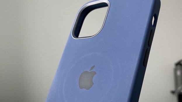 magsafe-circular-imprint-silicone-case.jpg
