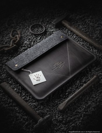 5-Vegetble-tanned-leather-macbook-case-sleeve-felt-stone-grey.jpg