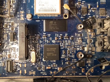 MacPro3,1 ROM chip.JPG