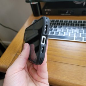 Spigen4.jpg