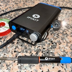 iFixit.Portable.Soldering.Station.jpg
