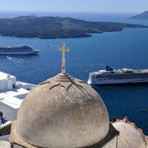Santorini.jpg