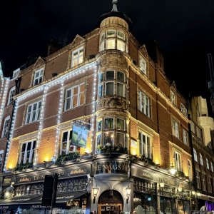 2025 - 14.11.25 - LONDON WEEKEND - THE NAGS HEAD PUB.jpg