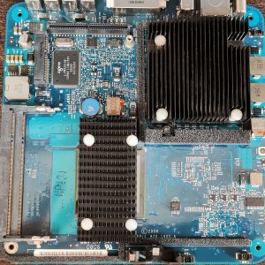 APPLE 820-1900-A MoBo front.jpg