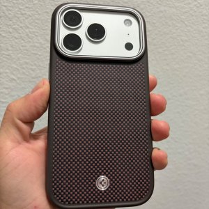 Media 'IMG_0002.jpeg' in category 'iPhone'