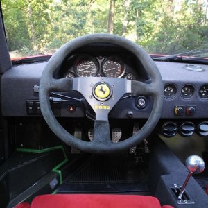 ferrari-f40-1-048-431886314.jpg