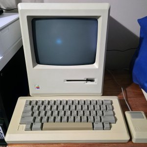 1984 Mac.jpg