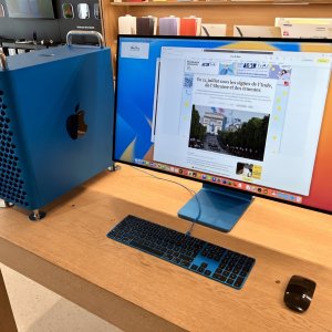 Mac Pro dark blue.jpg