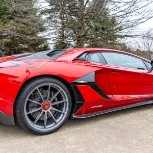 Lambo.jpg