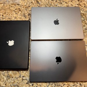 MacBook_Mid-2007_black_vs_MBP_16-inch_Space-Gray_vs_MBP_16-inch_Space-Black.jpg