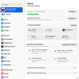 Media 'iCloud Drive?.png' in category 'Desktops'