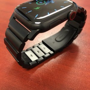 applewatch1.jpg