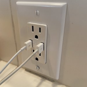outlet.jpg