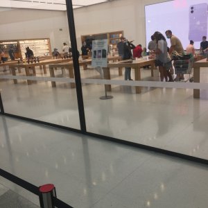 61076927871__AD1BA67F-0F20-422E-B65B-96471AD254F6.jpg