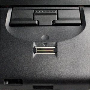 lenovo-thinkpad-x60s-controls-and-fingerprint-scanner_dtdr.jpg