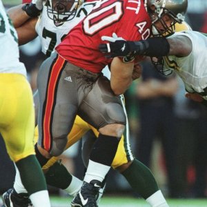 alstott1112.jpg