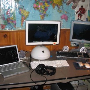 Desk.jpg