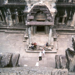 angkor wat stairs.jpg