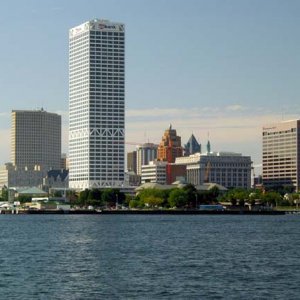 011_Milwaukee_Skyline.jpg