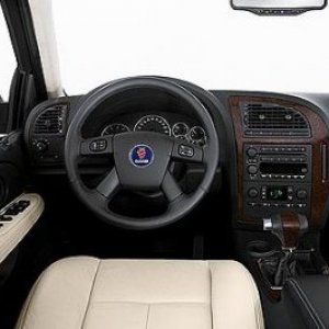 SAAB_9-7X_interior_0001_M400.jpg