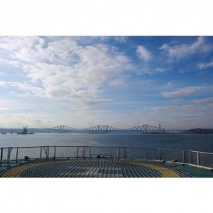 Sailing in to Rosyth 03.jpg