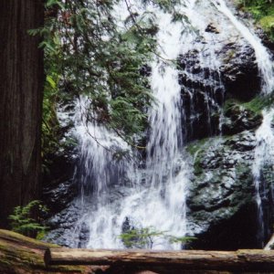 WaterFall2.jpg