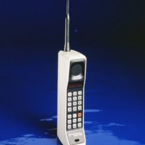 motorola-dynatac-8000x-pic-1.jpg