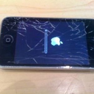 iphonebrokenglass.jpg